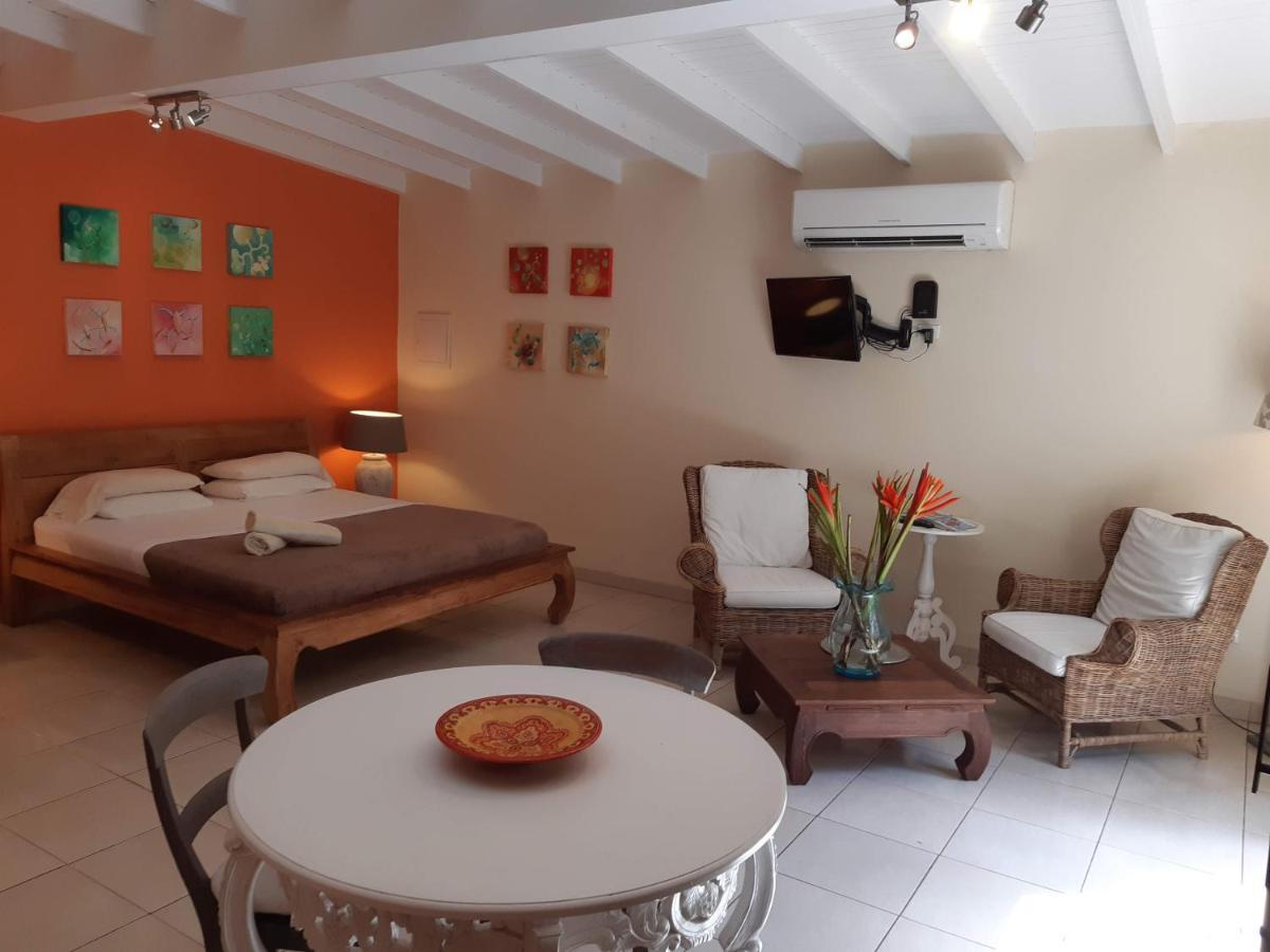 אורנג'סטאד Wonders Boutique Hotel מראה חיצוני תמונה