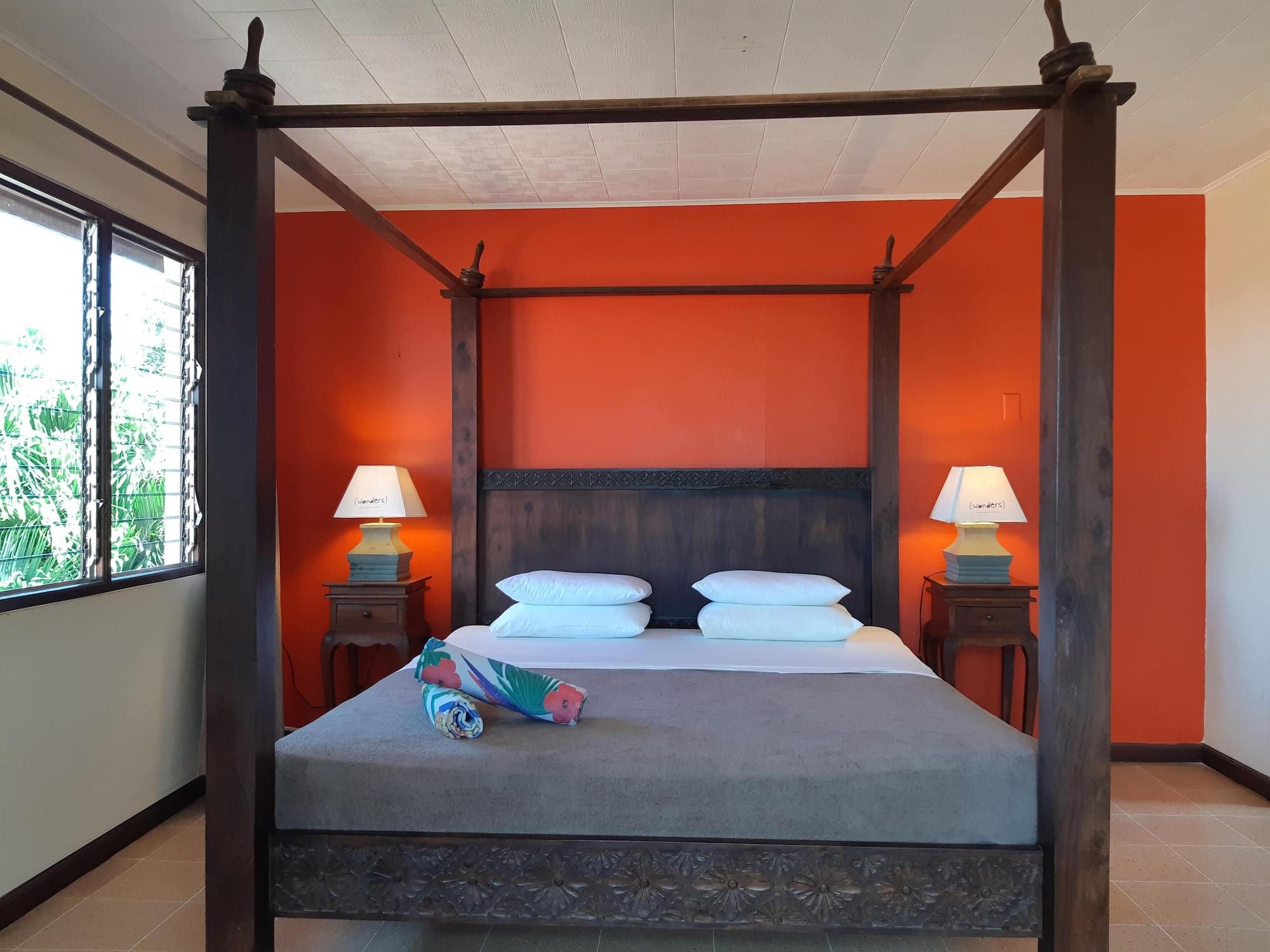 אורנג'סטאד Wonders Boutique Hotel מראה חיצוני תמונה