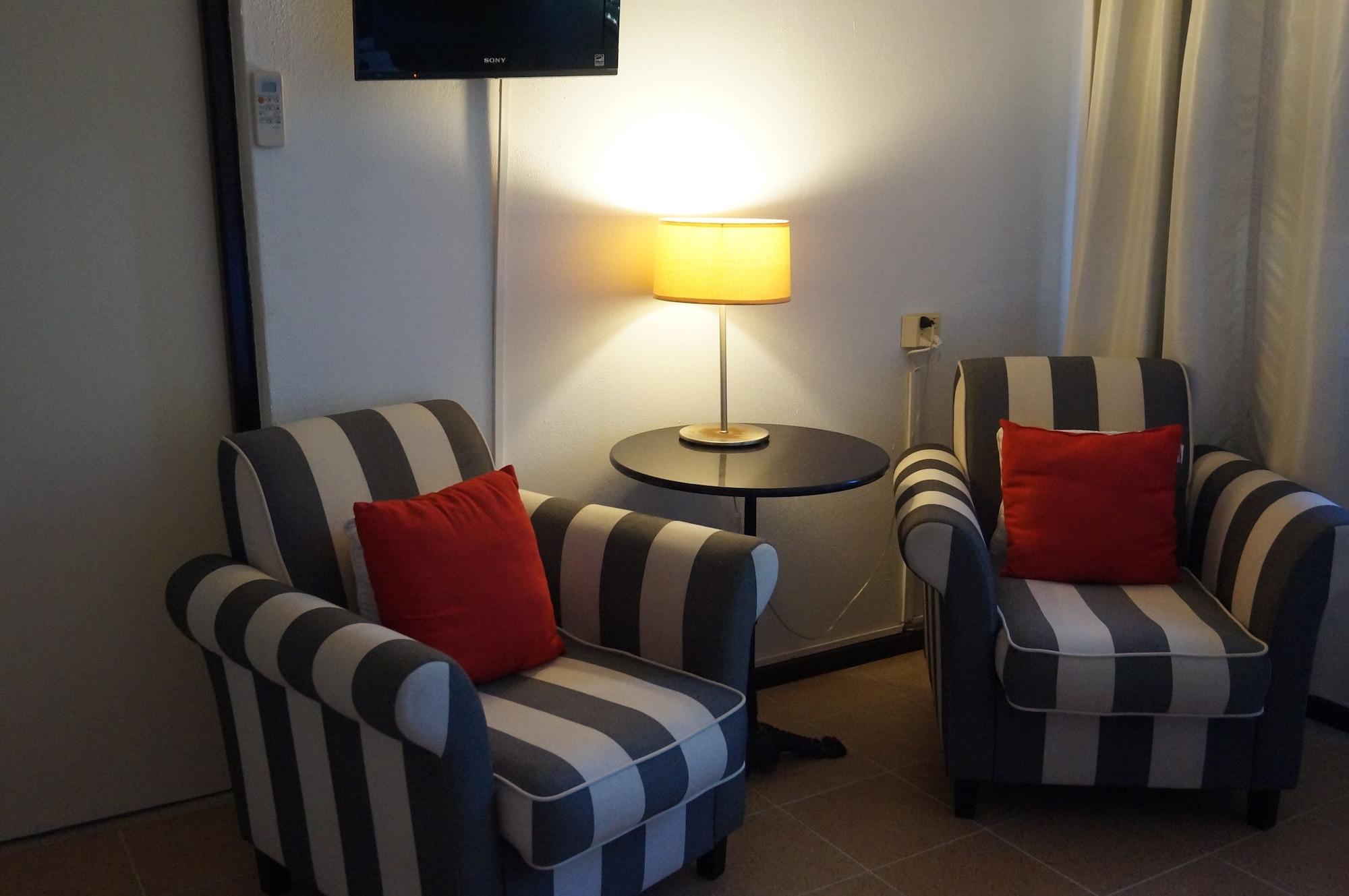 אורנג'סטאד Wonders Boutique Hotel מראה חיצוני תמונה