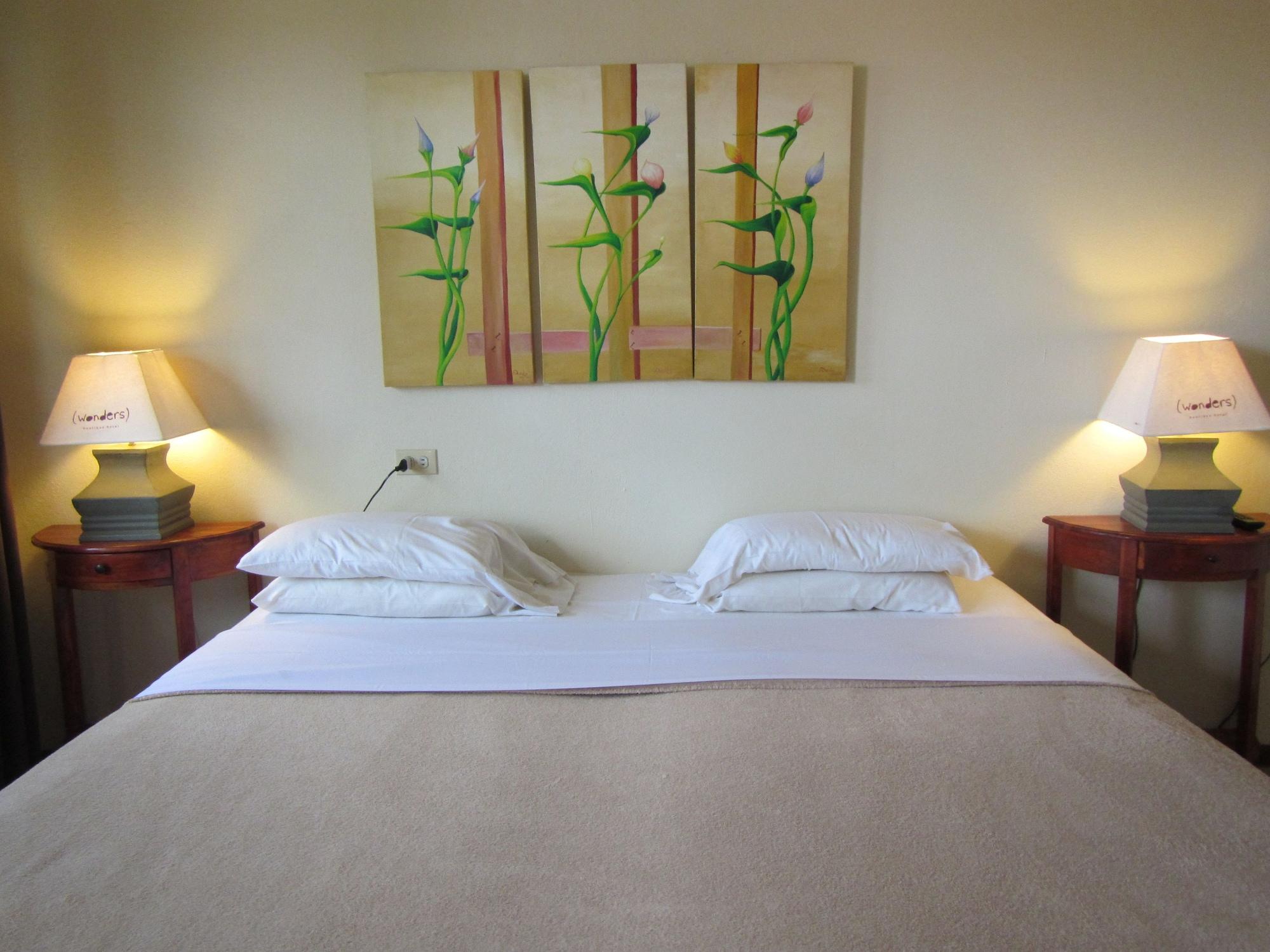 אורנג'סטאד Wonders Boutique Hotel מראה חיצוני תמונה