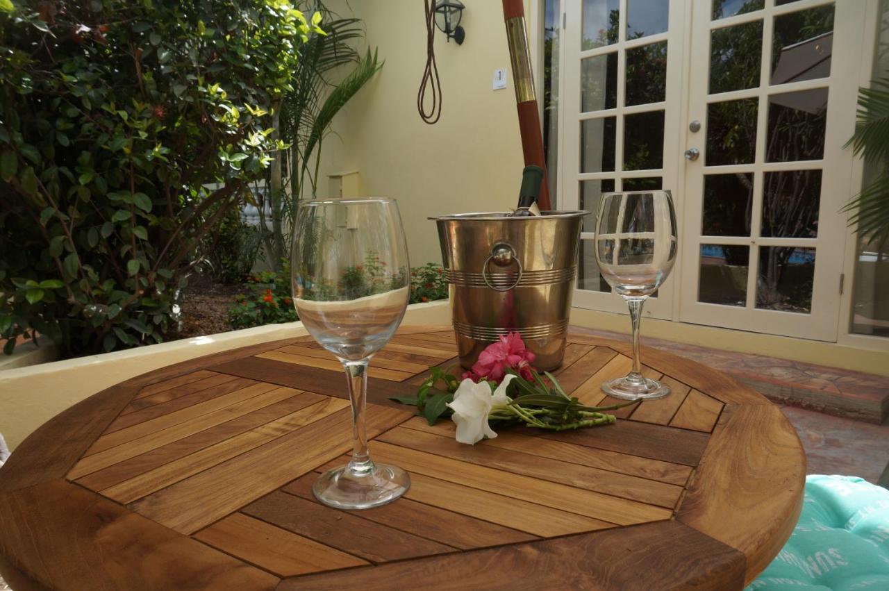 אורנג'סטאד Wonders Boutique Hotel מראה חיצוני תמונה